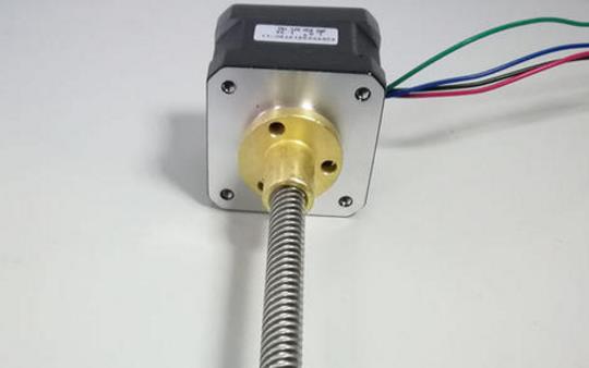 步進(jìn)電機(jī)的42mm(步進(jìn)電機(jī)的簡單控制方法)
